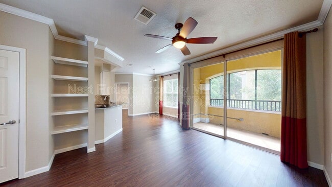 Photo - 8539 Gate Pkwy W Unit 1322