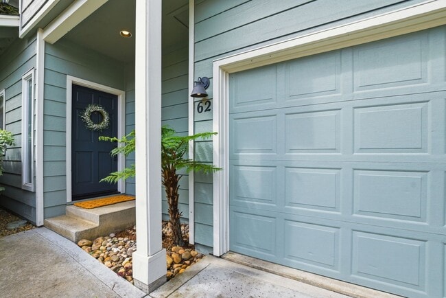 Photo - Contemporary 2 Bed, 2.5 Bath Home in North Napa