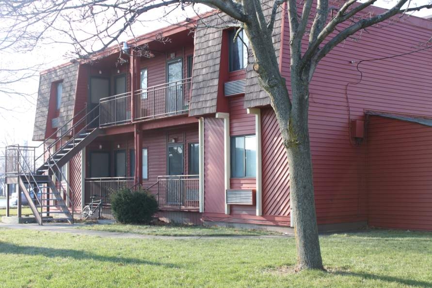 Lafayette Square - Lafayette Square Apartments