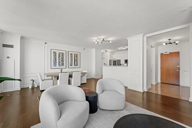 Photo - 600 N Kingsbury St Unit 1609