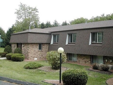 Photo - 1604 Green Valley Dr Apartments