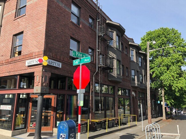 Photo - Chester Apartments