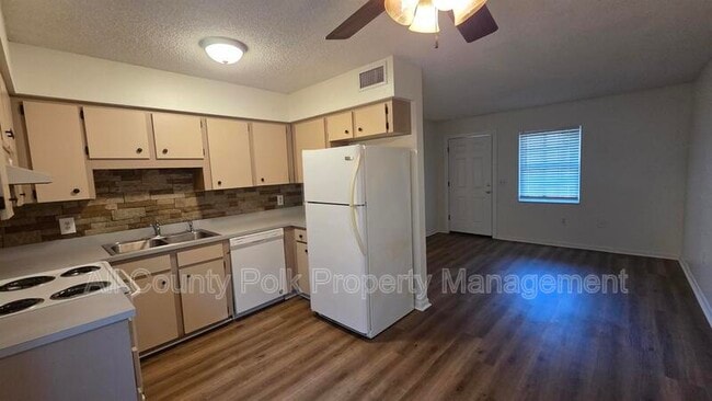 Photo - 915 Ariana St Unit Apt 21