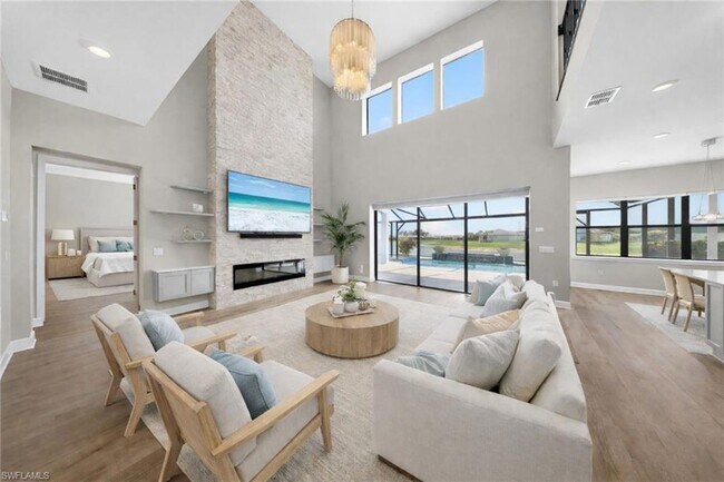 Photo - 20060 Hartford Blvd