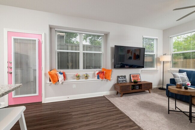 Photo - 441 Edwards St Unit SI ID1575064P