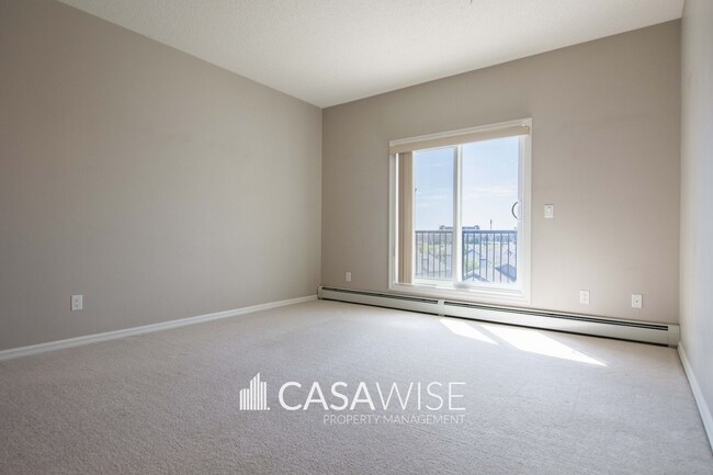 Photo - 226-226 Macewan Rd