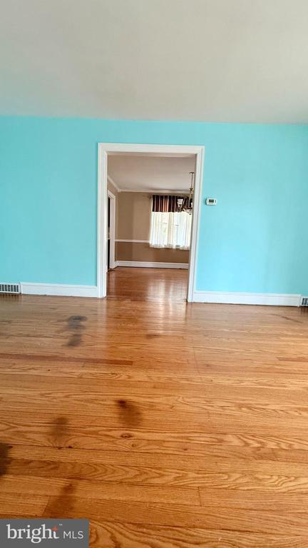 Photo - 308 Eldon Ave