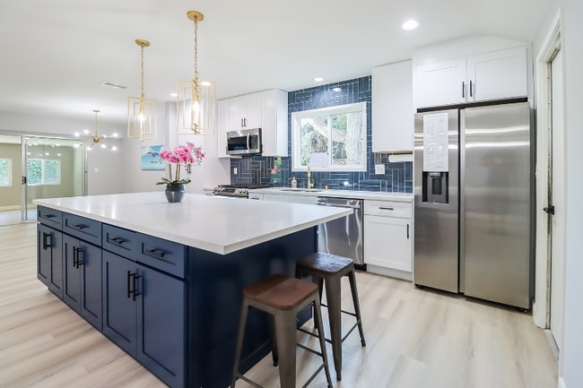 Photo - 22306 Hart Casa