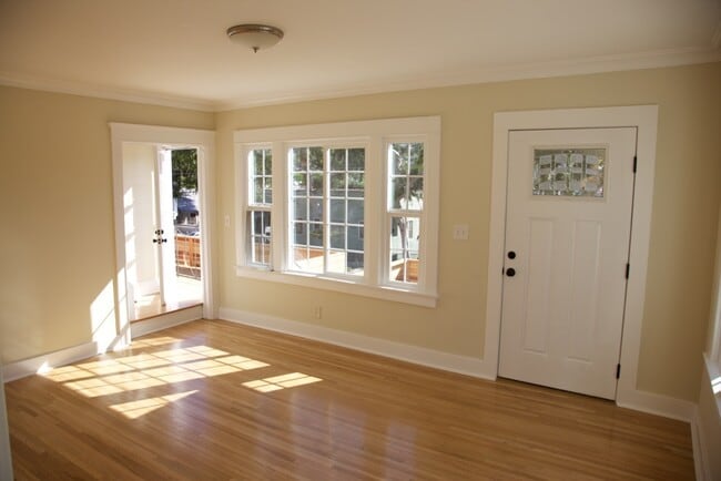 Photo - 1433 Talmadge St Unit 1433 Talmadge St