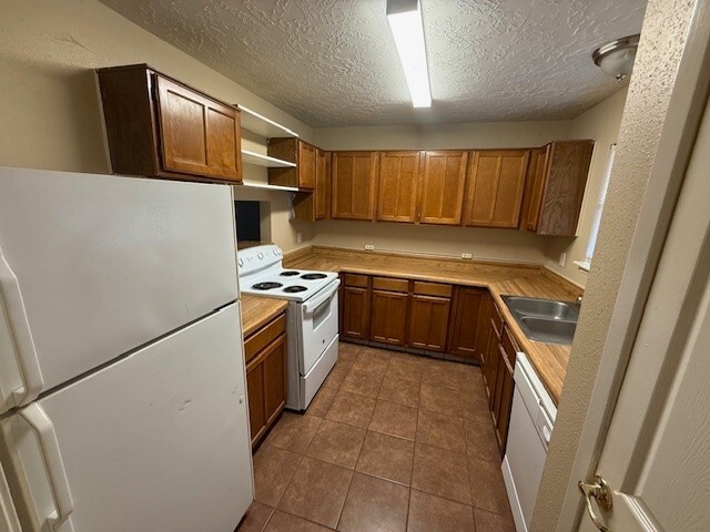 Photo - 2402 Autumn Springs Ln