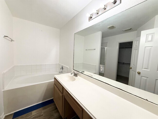 Photo - 13810 Audra Ln