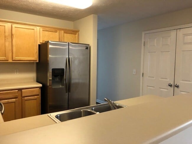 Photo - 1385 S Donahue Dr