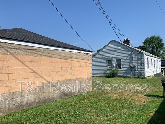 Photo - 3019 Meredith Ave