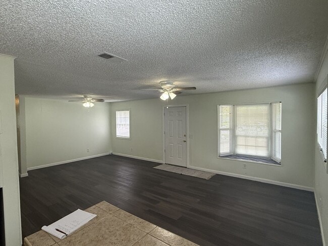Photo - 102 Grove St