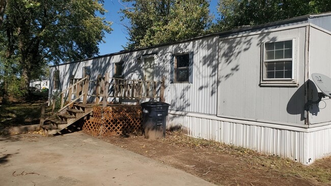 Building Photo - 2318 Sheryl Ann Ave