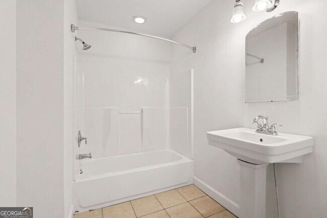 Photo - 3036 Peeler Rd