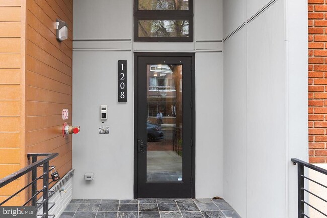 Building Photo - 1208 M St NW Unit 12