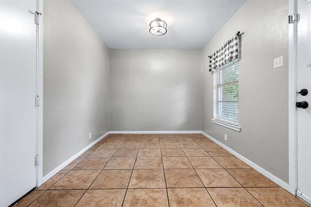 Photo - 704 Downing Dr