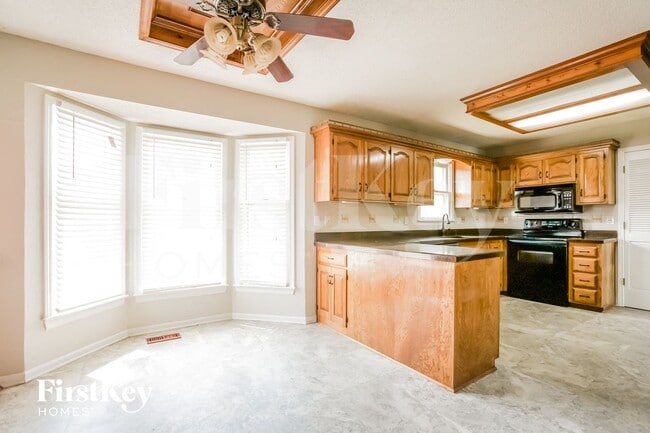 Photo - 1419 S Sheridan Bridge Pl