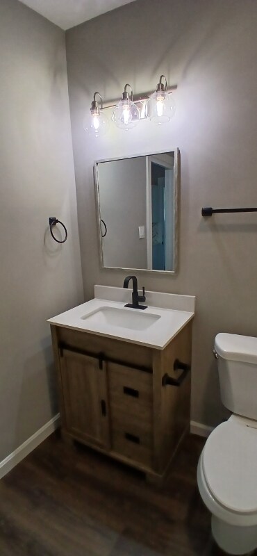 Photo - 4210 Robert Ave Unidad Upstairs