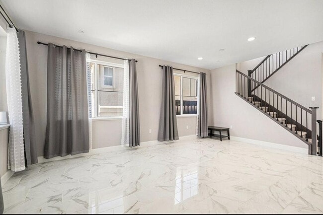 Photo - 31 Cortina Dr