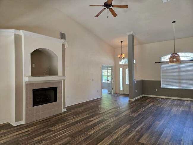 Photo - Spacious 4-bedroom, 2-bath home located in Portofino community