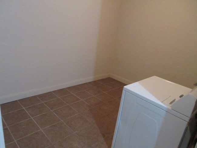 Photo - Move-in Discount - 7 bedroom, 3 bathroom t...