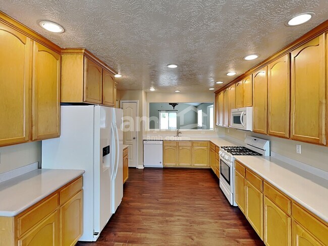 Photo - 8262 S 6290 W