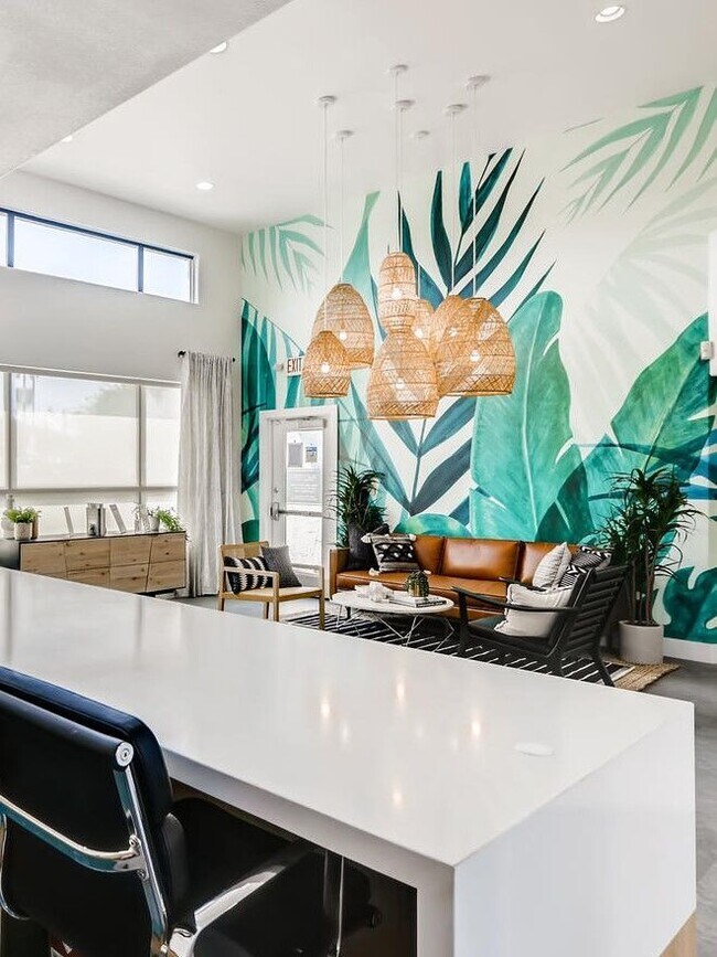 Photo - Palm Court Apartments