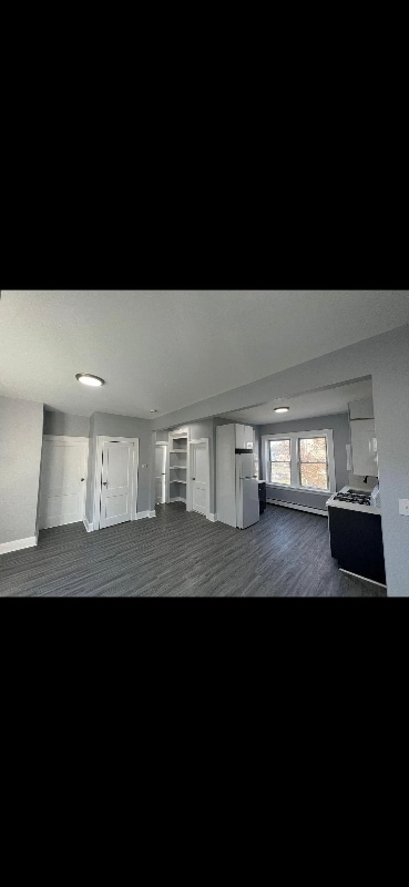 Photo - 1101 S Wood Ave Apartamento