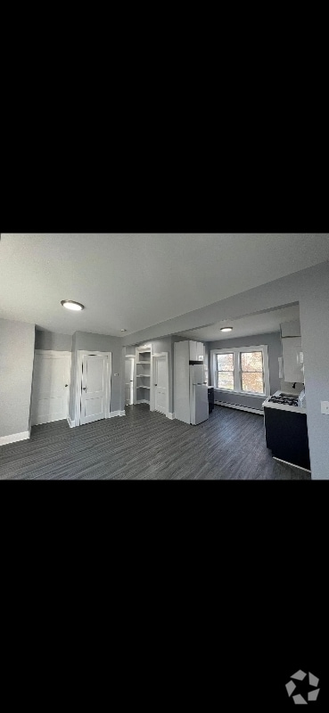 Building Photo - 1101 S Wood Ave Rental