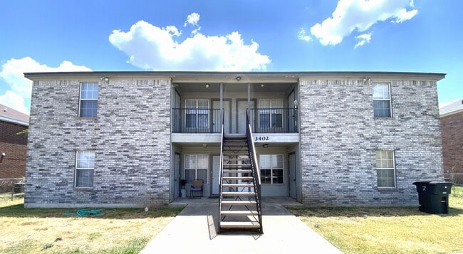Photo - 3402 Cantabrian Dr Unidad B