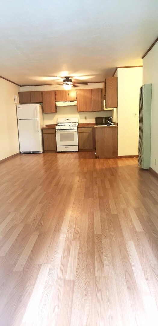 Photo - 1 Bedroom Unit in the Trees