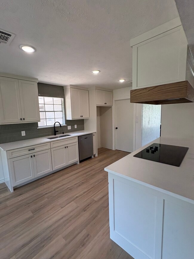 Photo - 4625 Barwick Dr