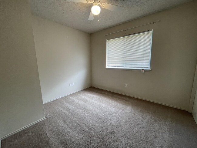 Photo - 7721 Wolf Dr