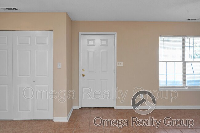 Photo - 3328 Meridian St N Unit Apt 110