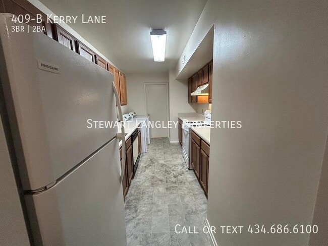 Photo - 409-B Kerry Lane-