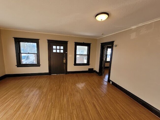 Photo - 3225 5th Ave Unit 3225-1