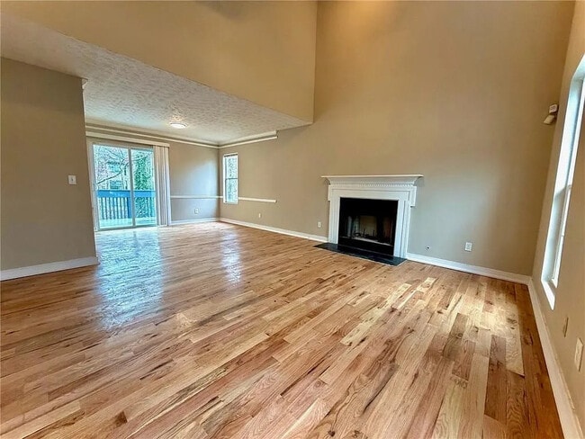 Photo - Room in House on Windsor Downs Ln