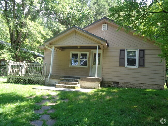 Building Photo - 254 Rogers Dr Rental