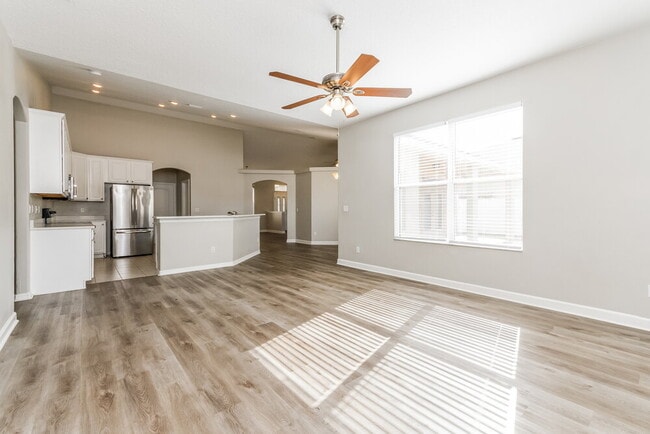 Photo - 2882 Southern Pines Loop