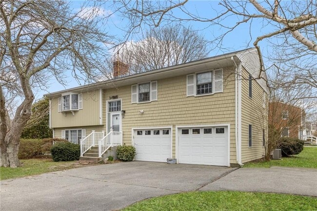 Building Photo - 384 Valley Rd