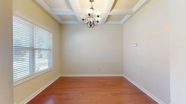 Photo - Nice 4 Bedroom Home in Solamere