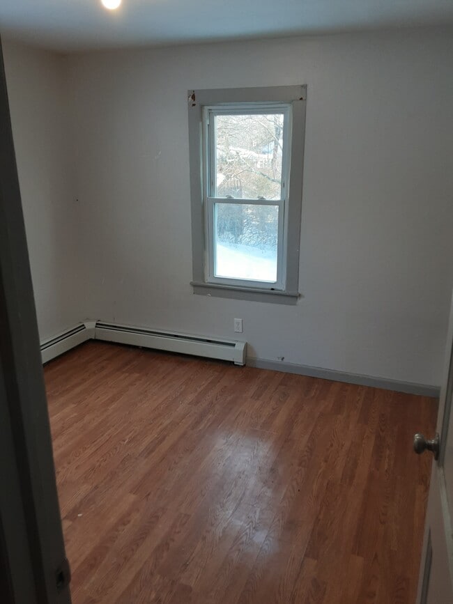 Photo - 32 Highland Dr