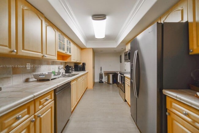 Photo - 1121 Crandon Blvd Unit D206