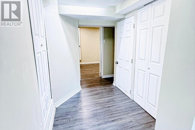 Photo - 6072 Hillsdale Dr