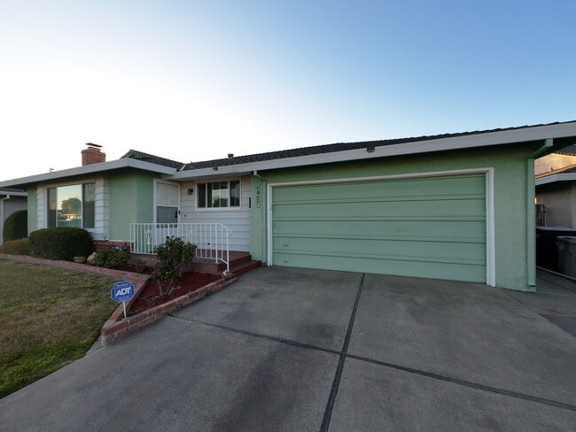 Photo - 1957 65th Ave