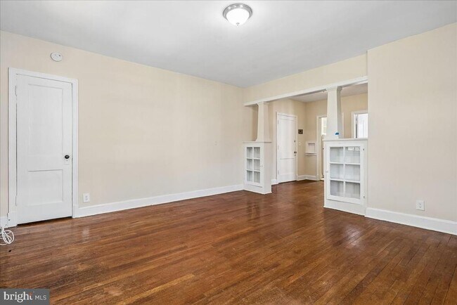 Photo - 3944 7th St NE Unit 4