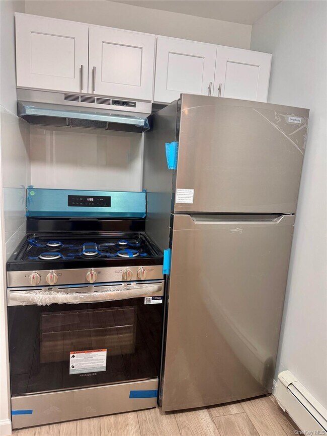 Photo - 516 Morris Park Ave Unit 3