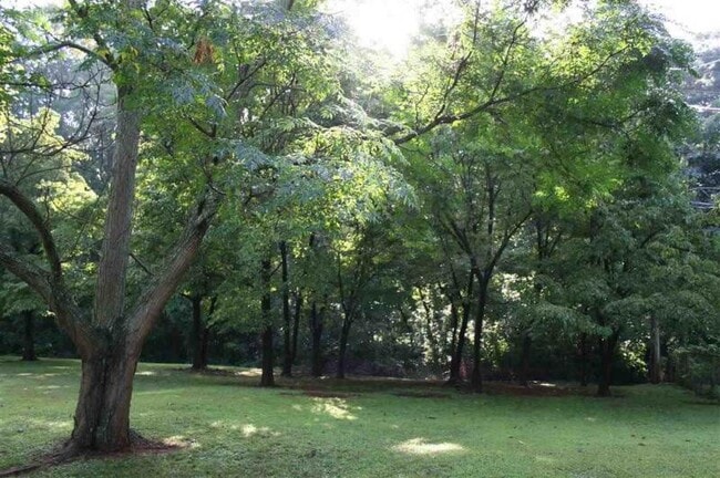 Photo - 3600 Lakewood Rd NW